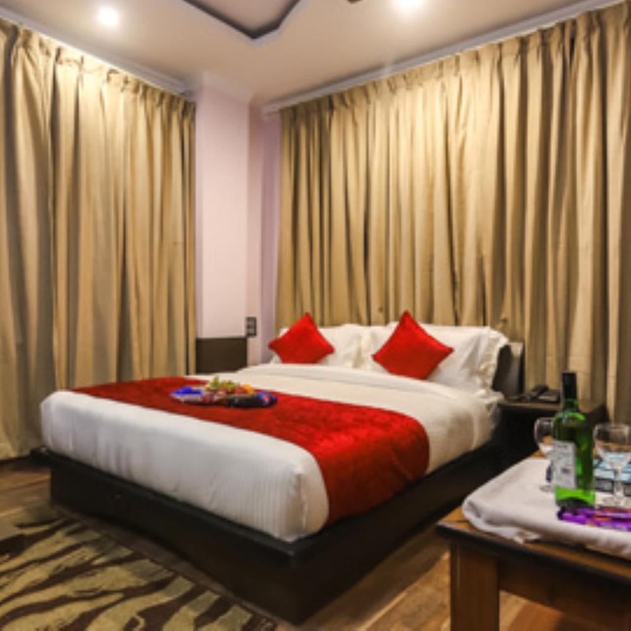 Hotel Holiday Hill, Near Mall Road, Mcleodganj# Parking#Restaurant Dharamshala Exterior foto