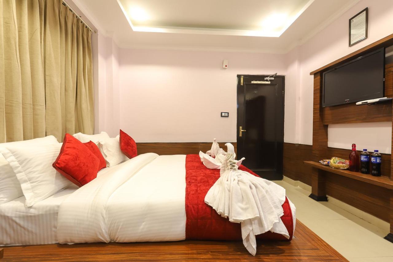 Hotel Holiday Hill, Near Mall Road, Mcleodganj# Parking#Restaurant Dharamshala Exterior foto